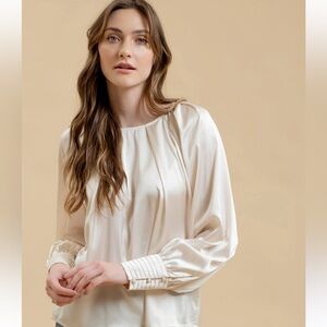 Women’s Silk Cream Top